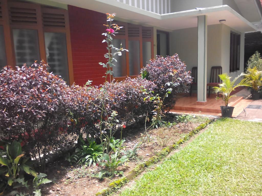 Appartamento Jayawimana Kandy Esterno foto